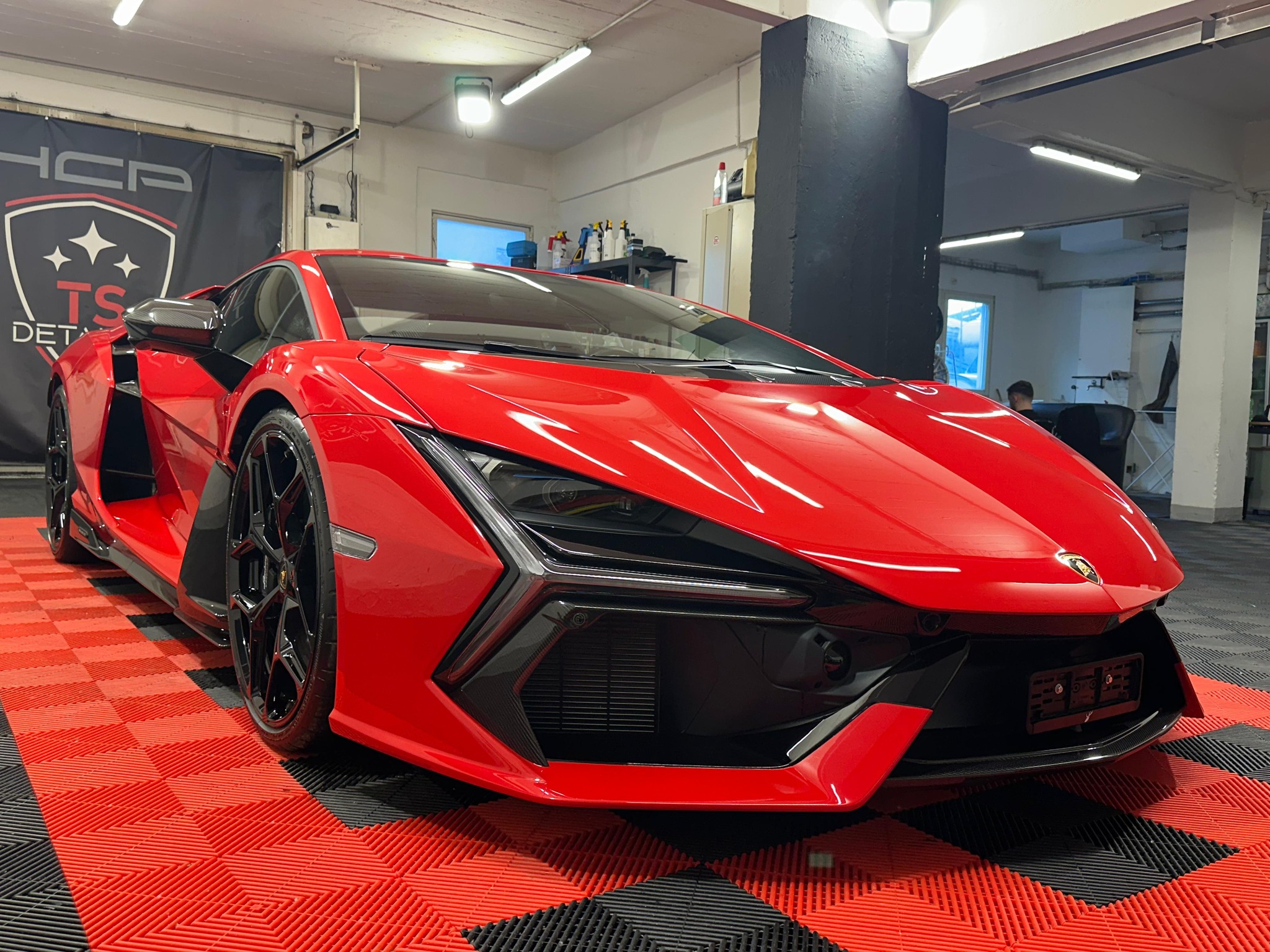 TS Detailing luxury car